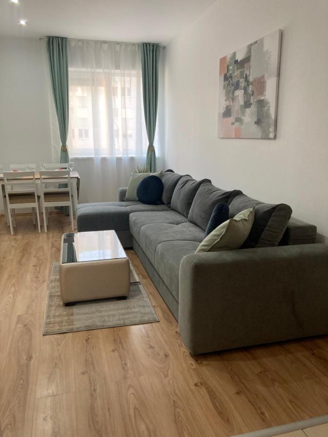 Laroka House Rin Grand Residence Modern Apartment Bukarest Kültér fotó